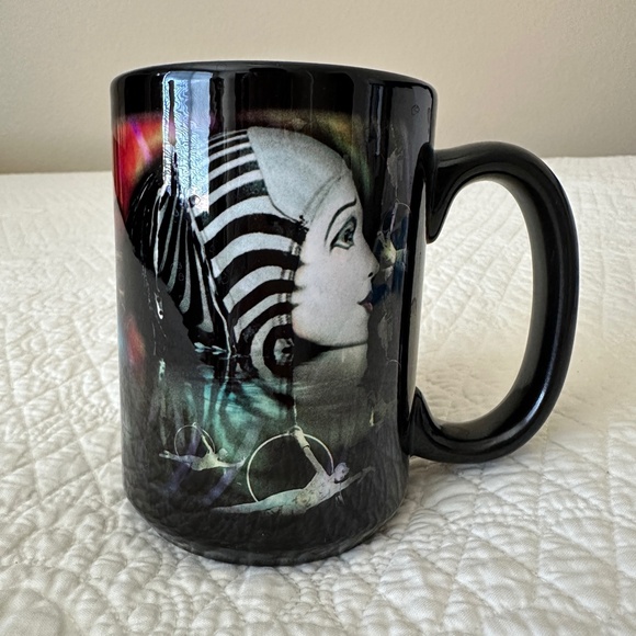 Cirque du Soleil "O" Bellagio Las Vegas Coffee Mug - Picture 4 of 6